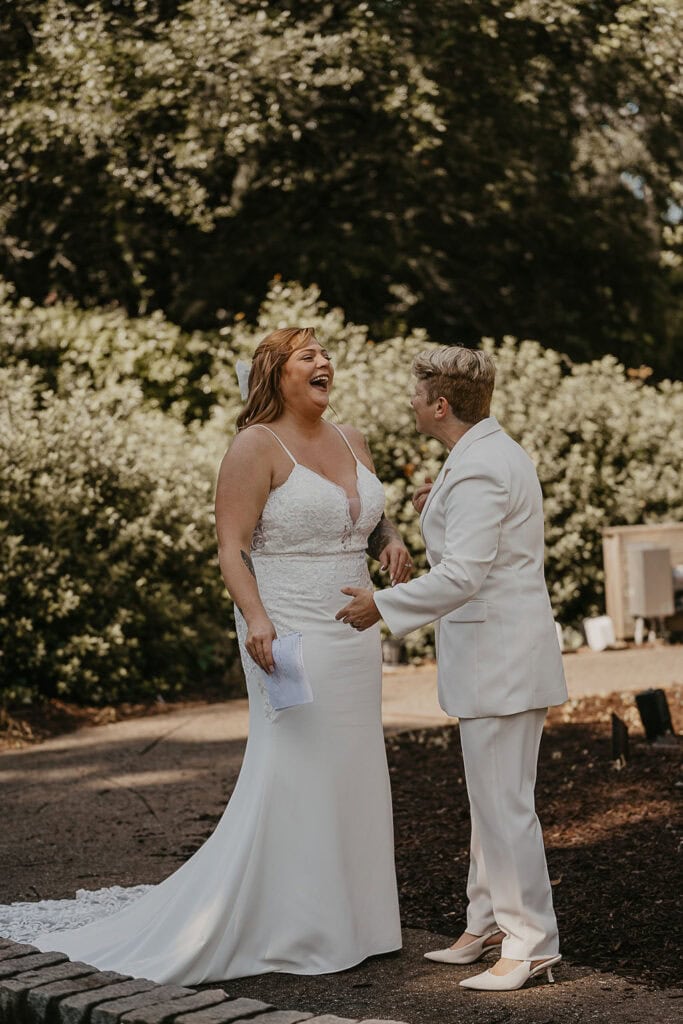 wilmington NC elopement ceremony at airlie gardens